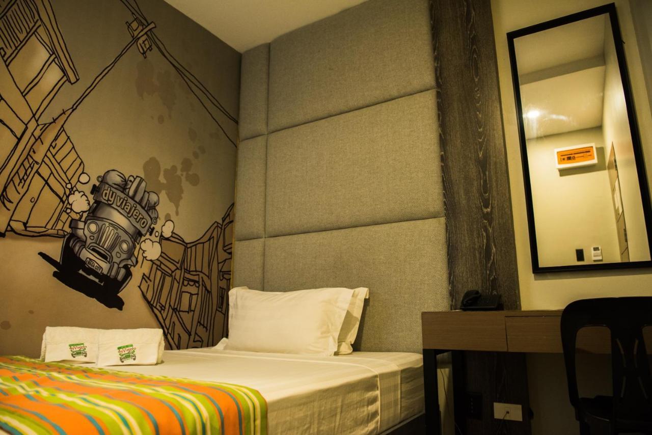 Dy Viajero Transient Hotel Naga  Dış mekan fotoğraf